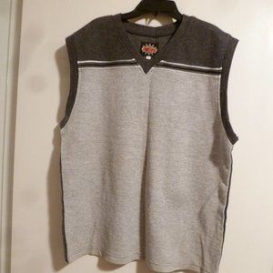 Men's Large V-neck  Pullover Vest / Vintage Made in USA